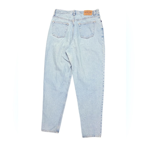 GAP Women's high wasted tapered Leg Jeans in Light Blue - Picture 4 of 9